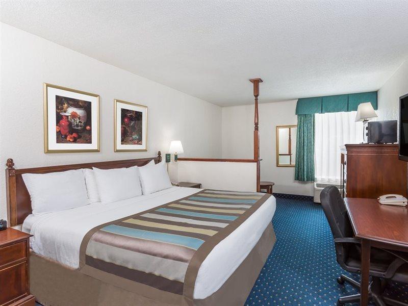 Baymont By Wyndham Greensboro/Coliseum Kültér fotó