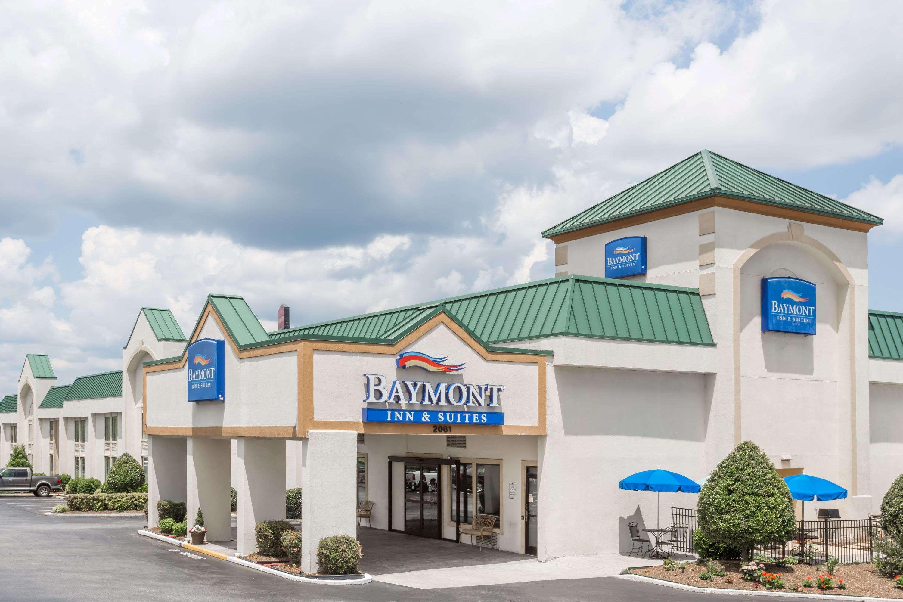 Baymont By Wyndham Greensboro/Coliseum Kültér fotó