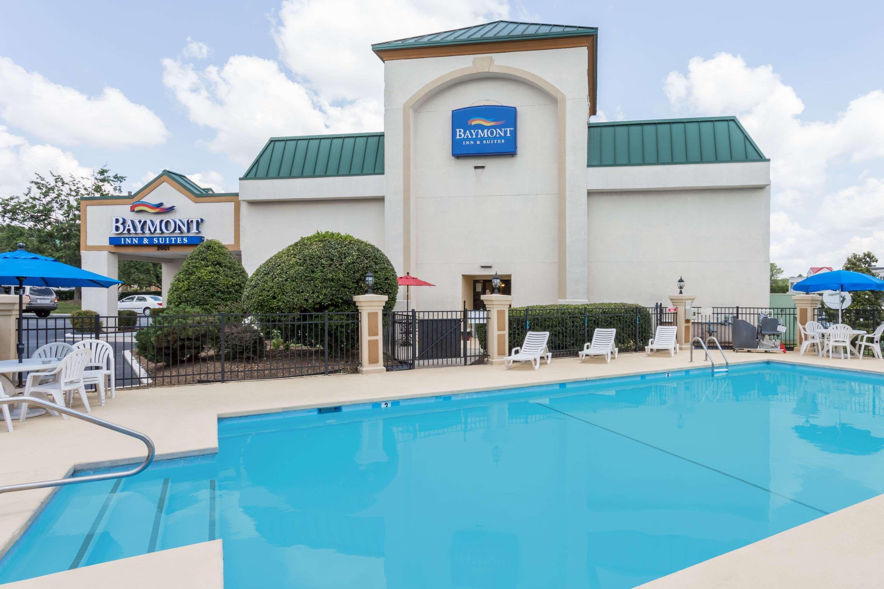 Baymont By Wyndham Greensboro/Coliseum Kültér fotó