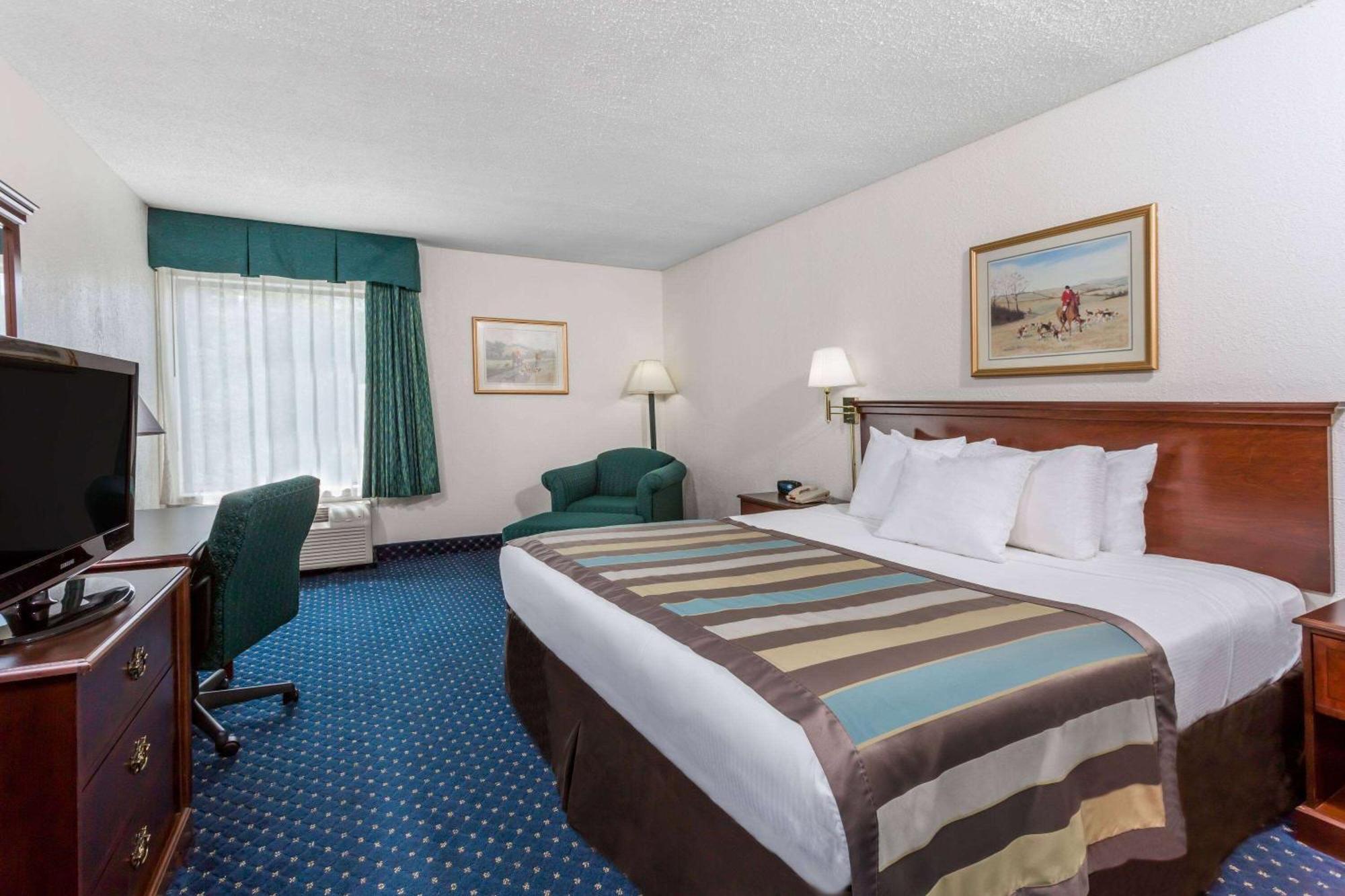 Baymont By Wyndham Greensboro/Coliseum Kültér fotó
